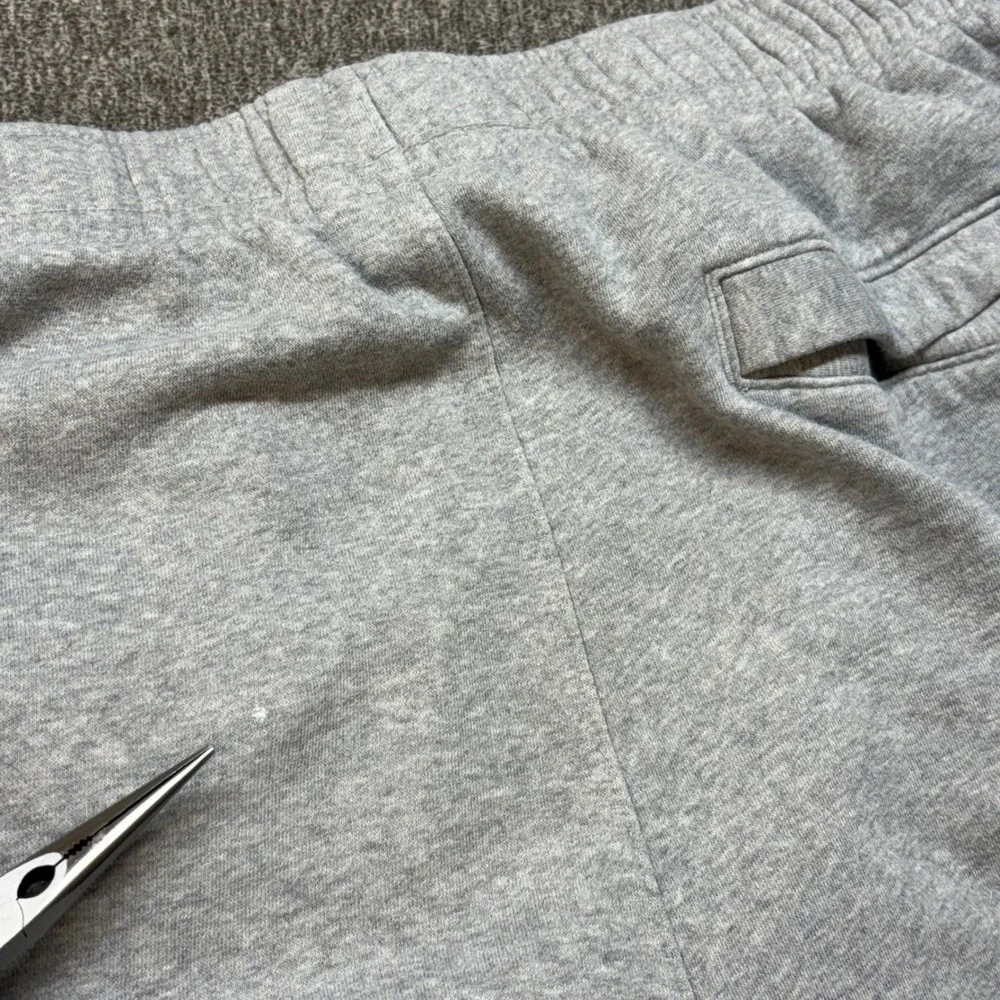 Nike sportswear club